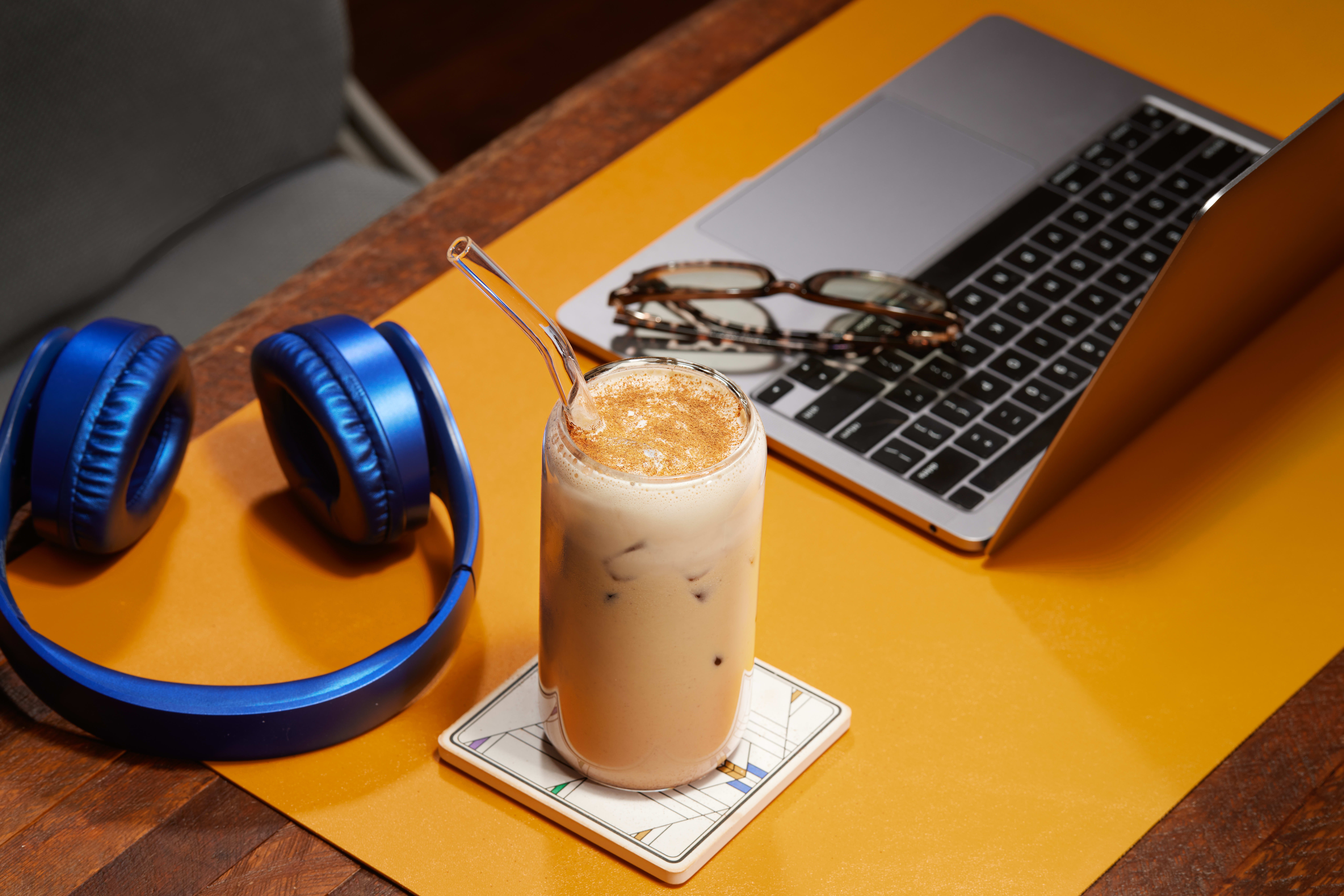 Pumpkin Spice Snickerdoodle Latte | MAXWELL HOUSE | United States | Recipes - Kraft Heinz