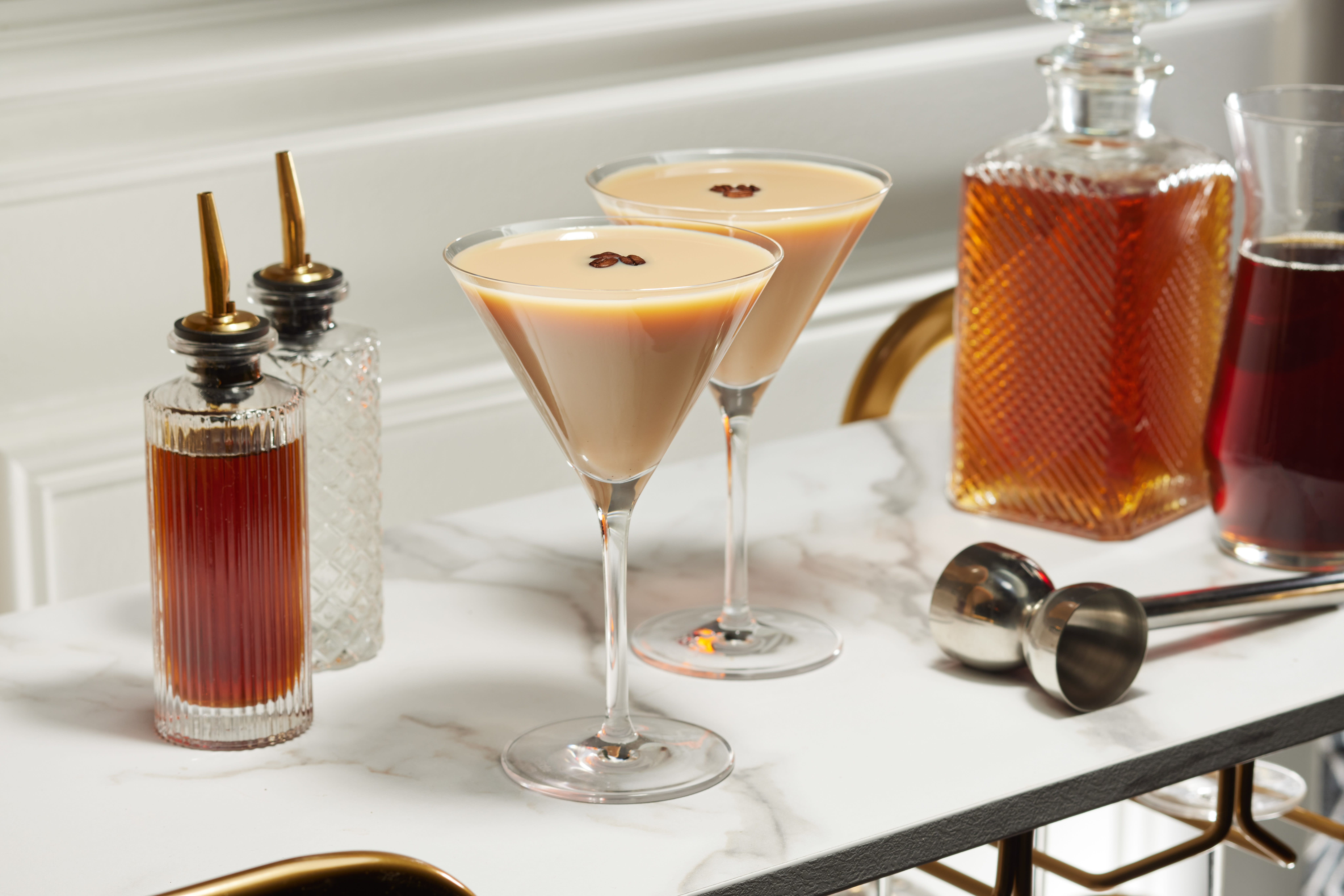 Buttery Syrup Martini | MAXWELL HOUSE | United States | Recipes - Kraft Heinz