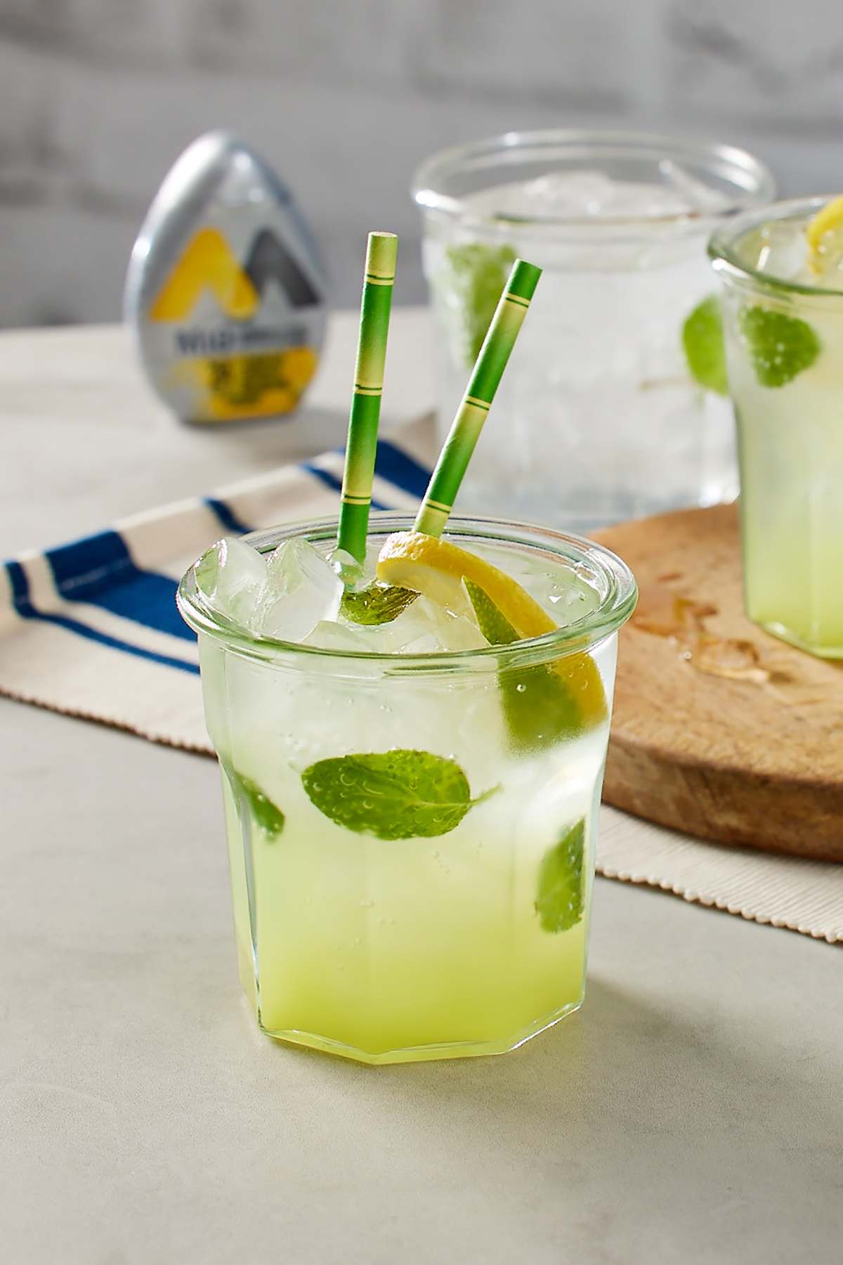 Lemon Mojito Mocktail | MiO | Canada | Recipes - Kraft Heinz
