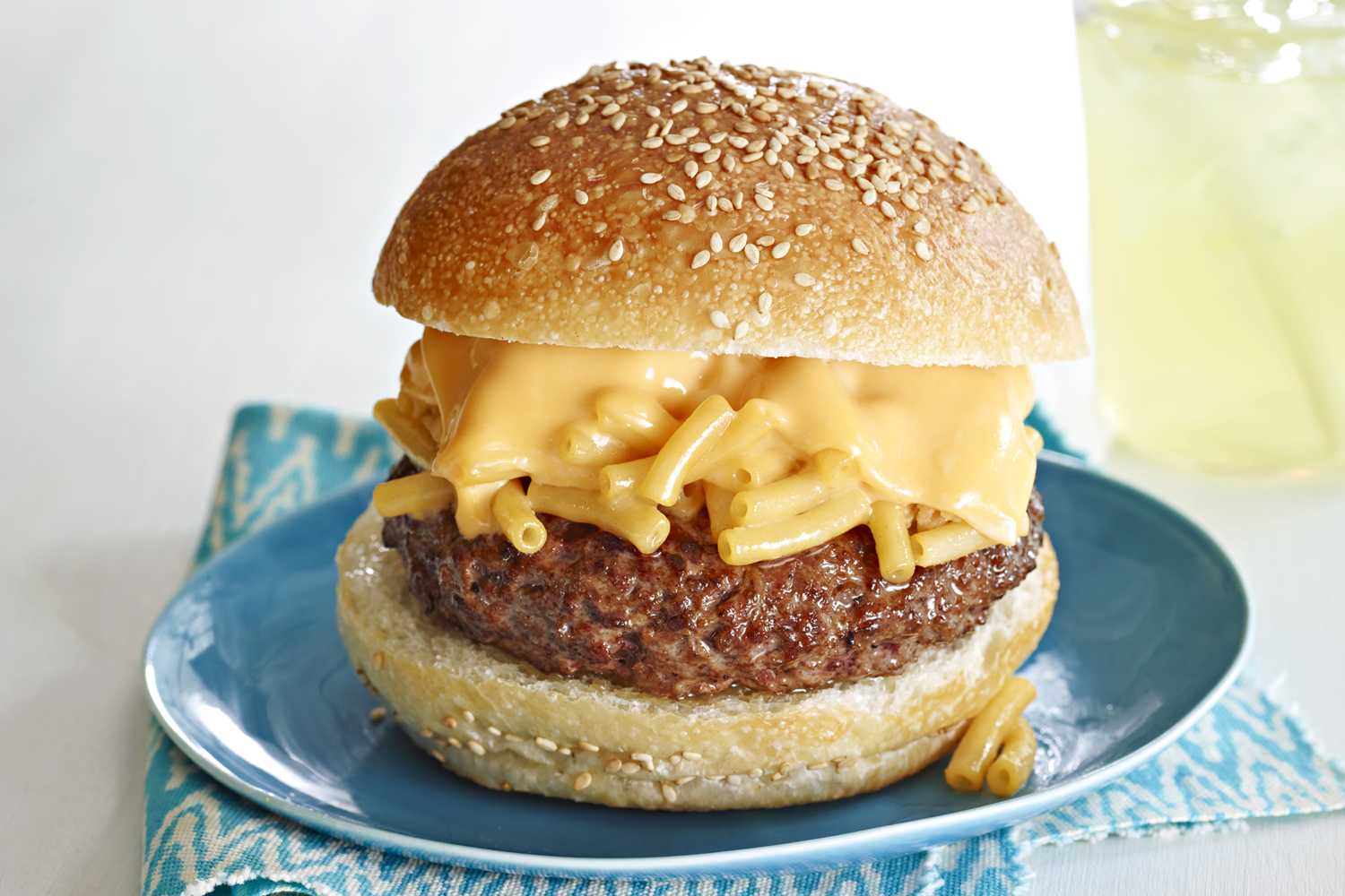 Mac 'N Cheeseburger | KRAFT MAC AND CHEESE | United States | Recipes - Kraft Heinz