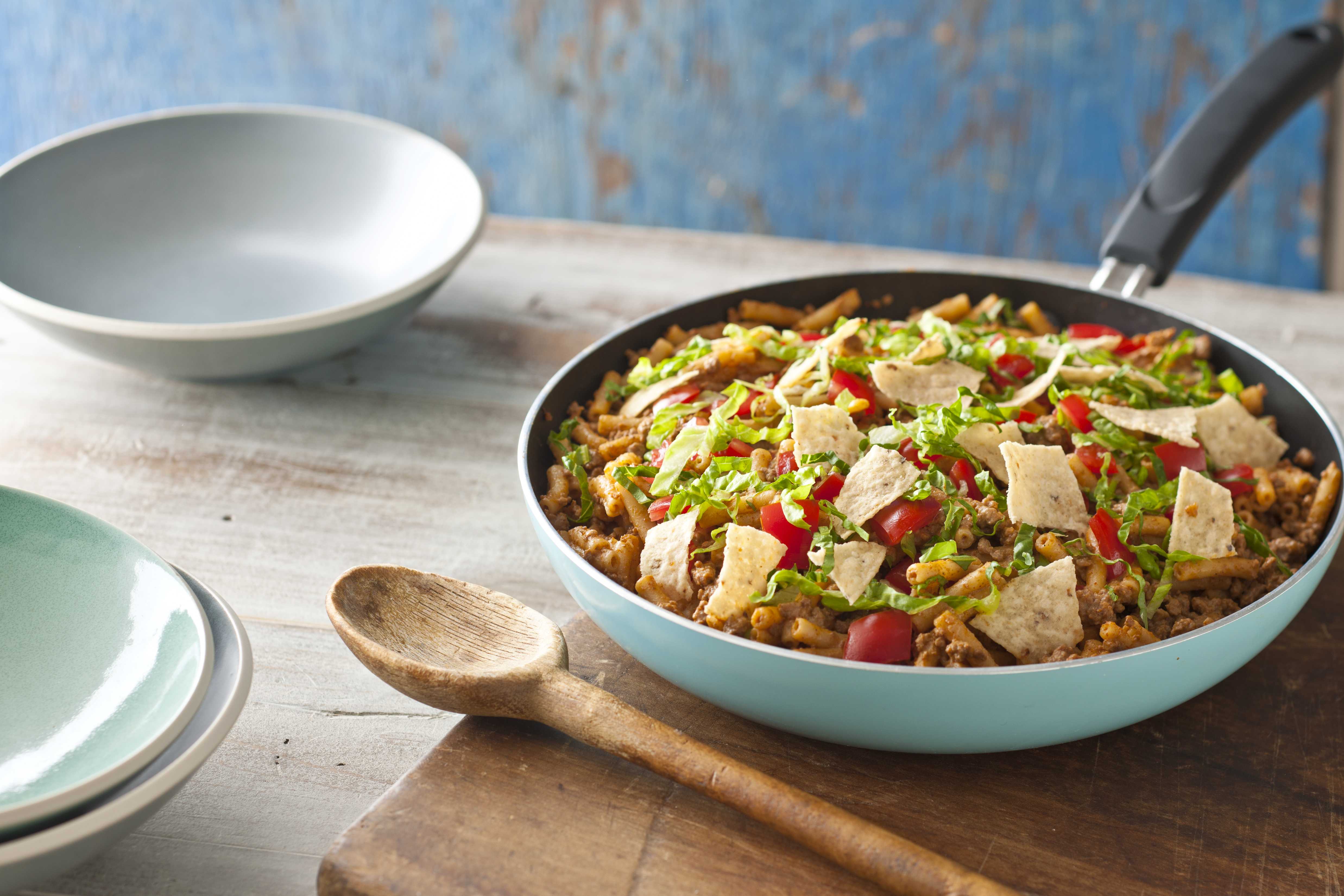 One-Pan Taco Beef and Noodle Skillet | KRAFT MAC AND CHEESE | United States | Recipes - Kraft Heinz