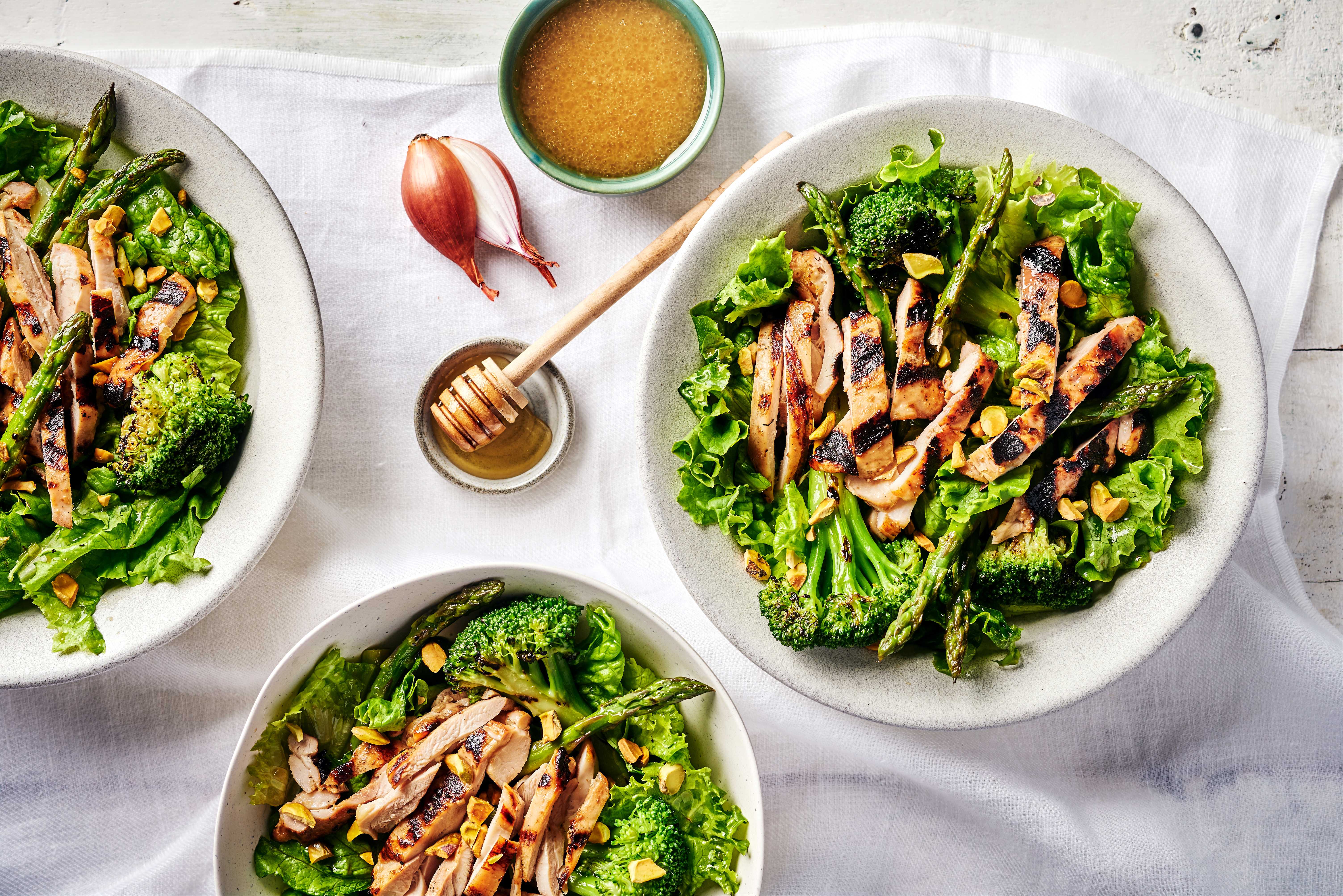 Chicken vegetable salad with honey and shallot | Pure | Canada | Recipes - Kraft Heinz