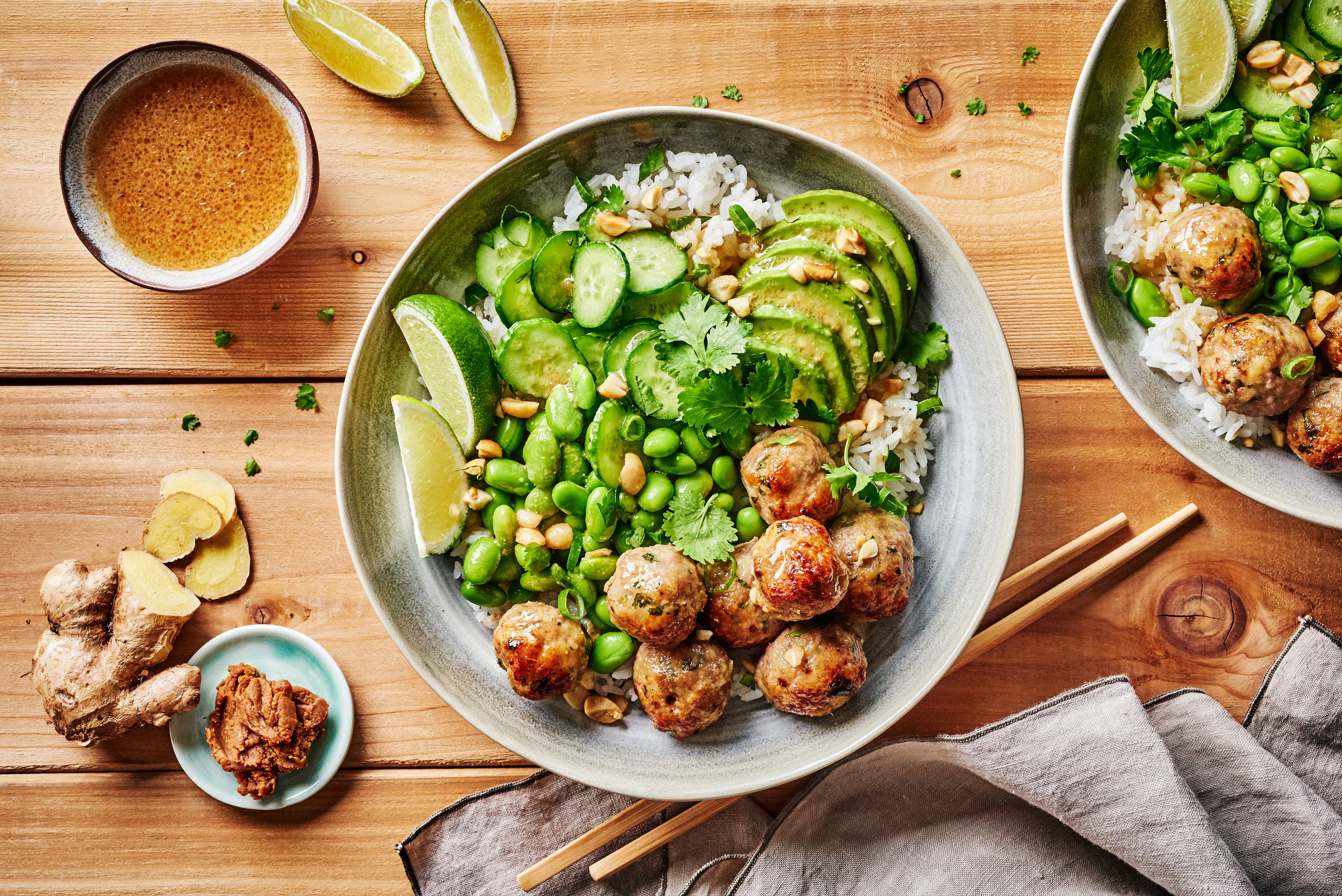 Miso-ginger glazed pork meatball bowls | Pure | Canada | Recipes - Kraft Heinz