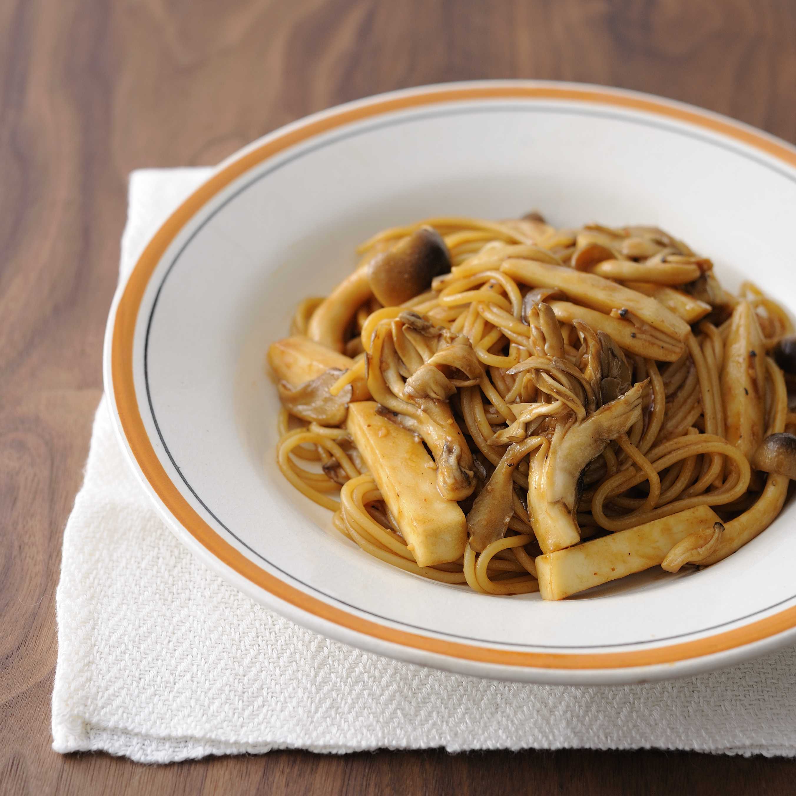 クラムチャウダー様 スープセレクト クラムチャウダー | ハチ食品（Hachi）のレトルト