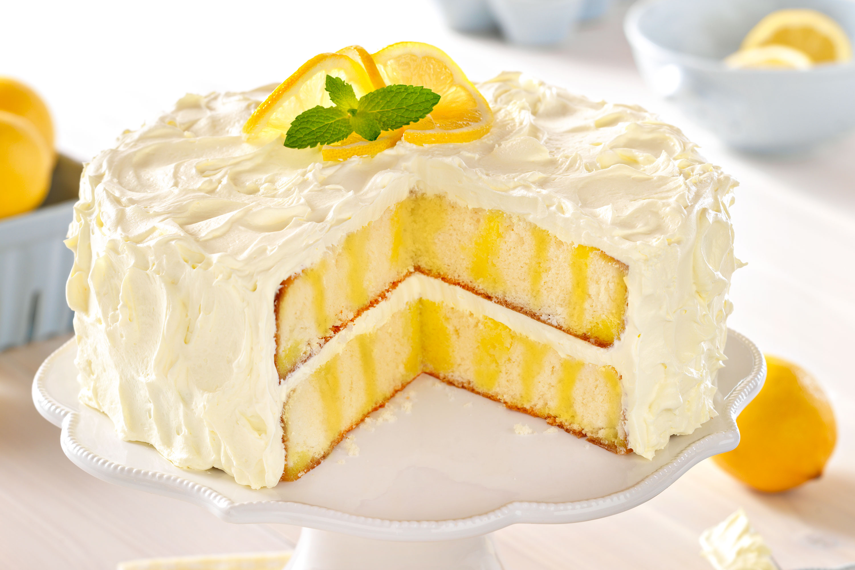 Luscious Lemon Poke Cake | JELL-O | United States | Recipes - Kraft Heinz