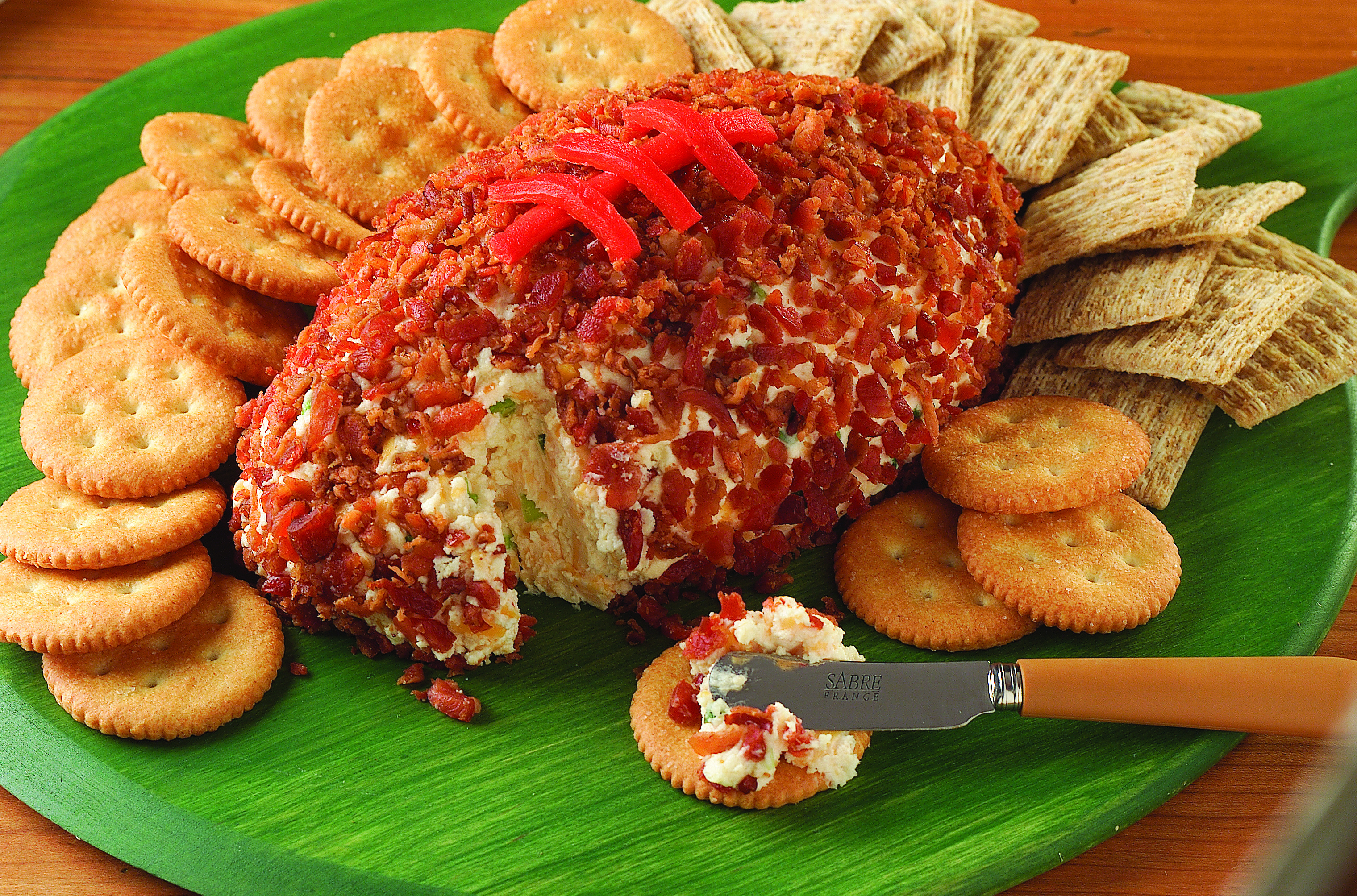 Bacon-Covered Cheesy Football | PHILADELPHIA | United States | Recipes - Kraft Heinz