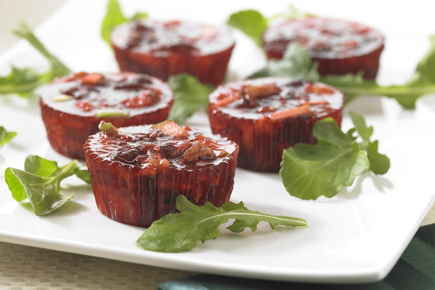 Cranberry-Pineapple Minis | Jell-O | United States | Recipes