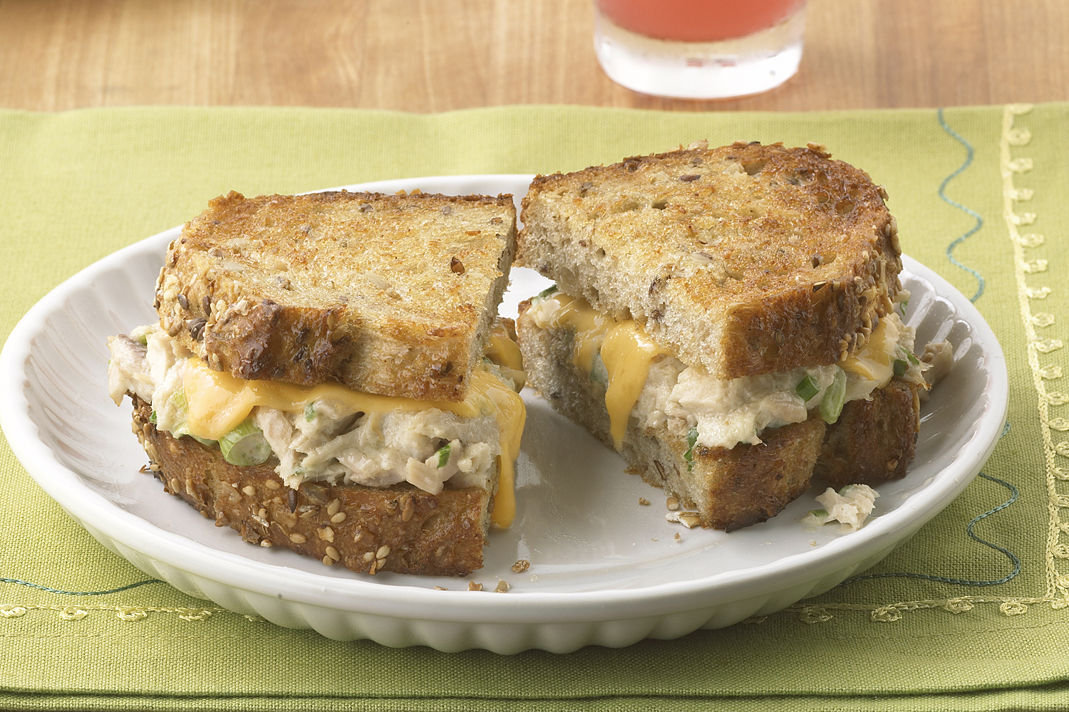 Grilled Tuna Melt | Kraft Salad Dressing | United States | Recipes - Kraft Heinz