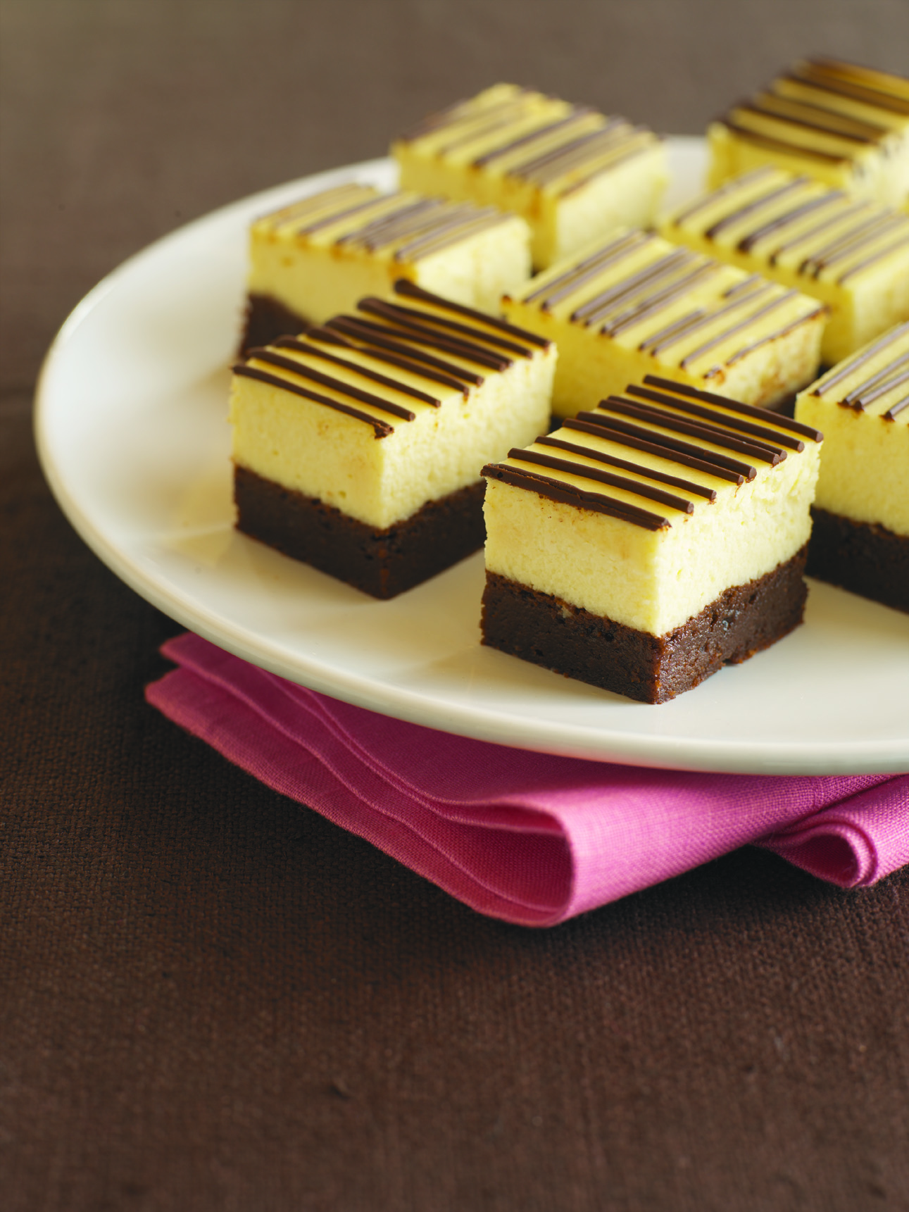 PHILLY Brownie Cheesecake | PHILADELPHIA | United States | Recipes - Kraft Heinz
