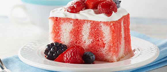 Summer Berry Poke Cake | JELL-O | United States | Recipes - Kraft Heinz