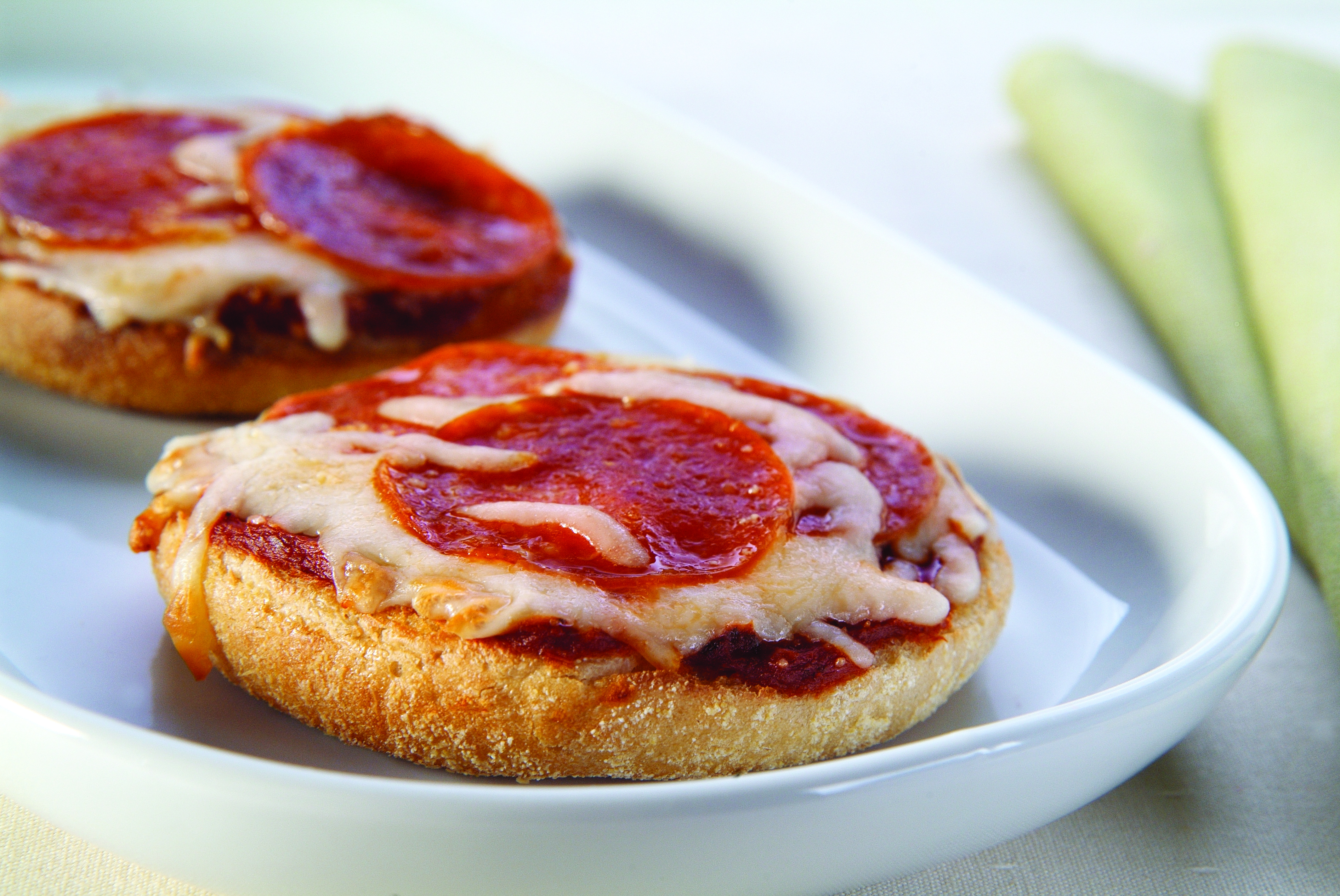 Mini Pizzas | Kraft Cheese | United States | Recipes - Kraft Heinz