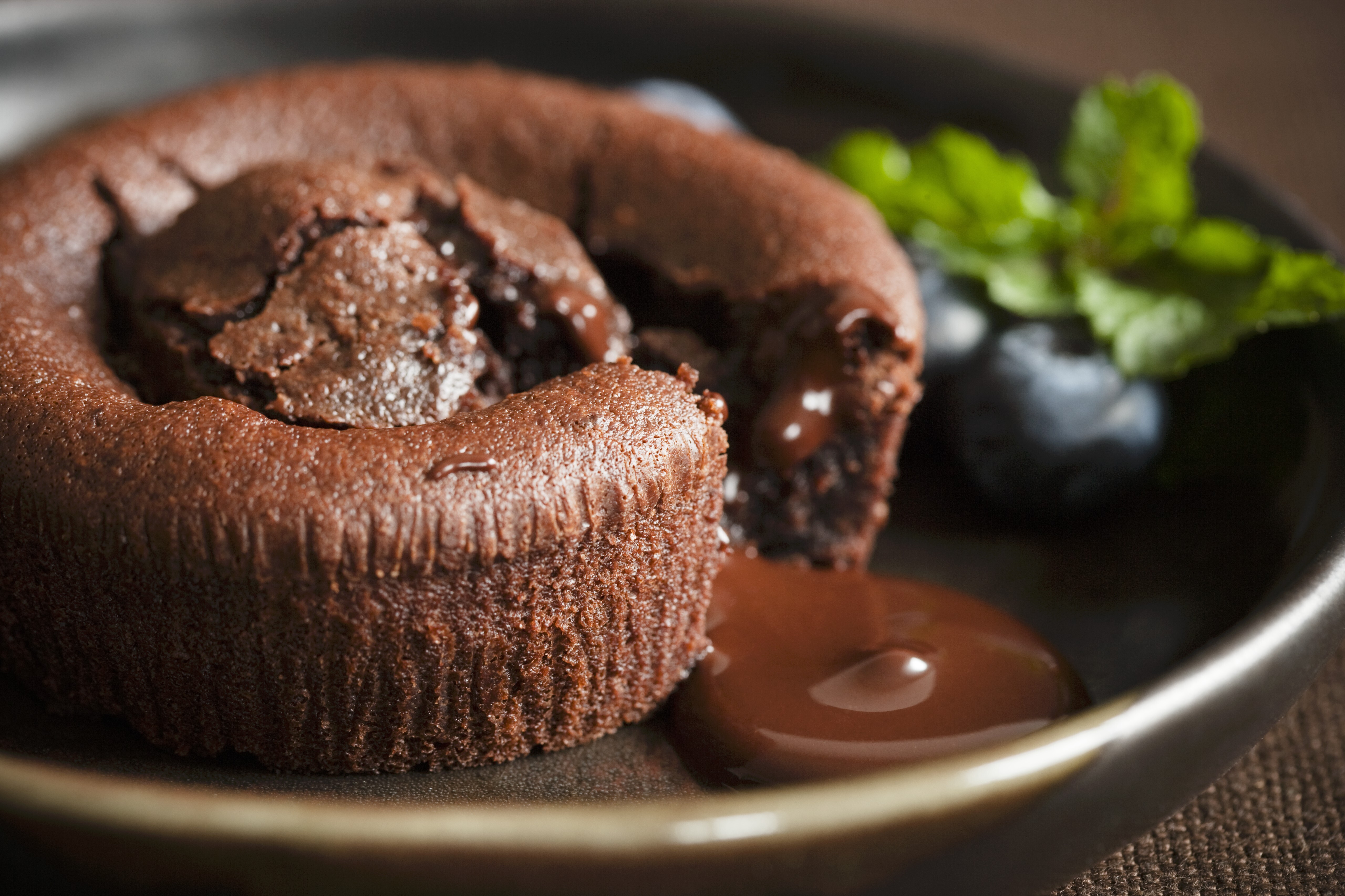 Molten Chocolate Cakes | Baker's | Canada | Recipes - Kraft Heinz