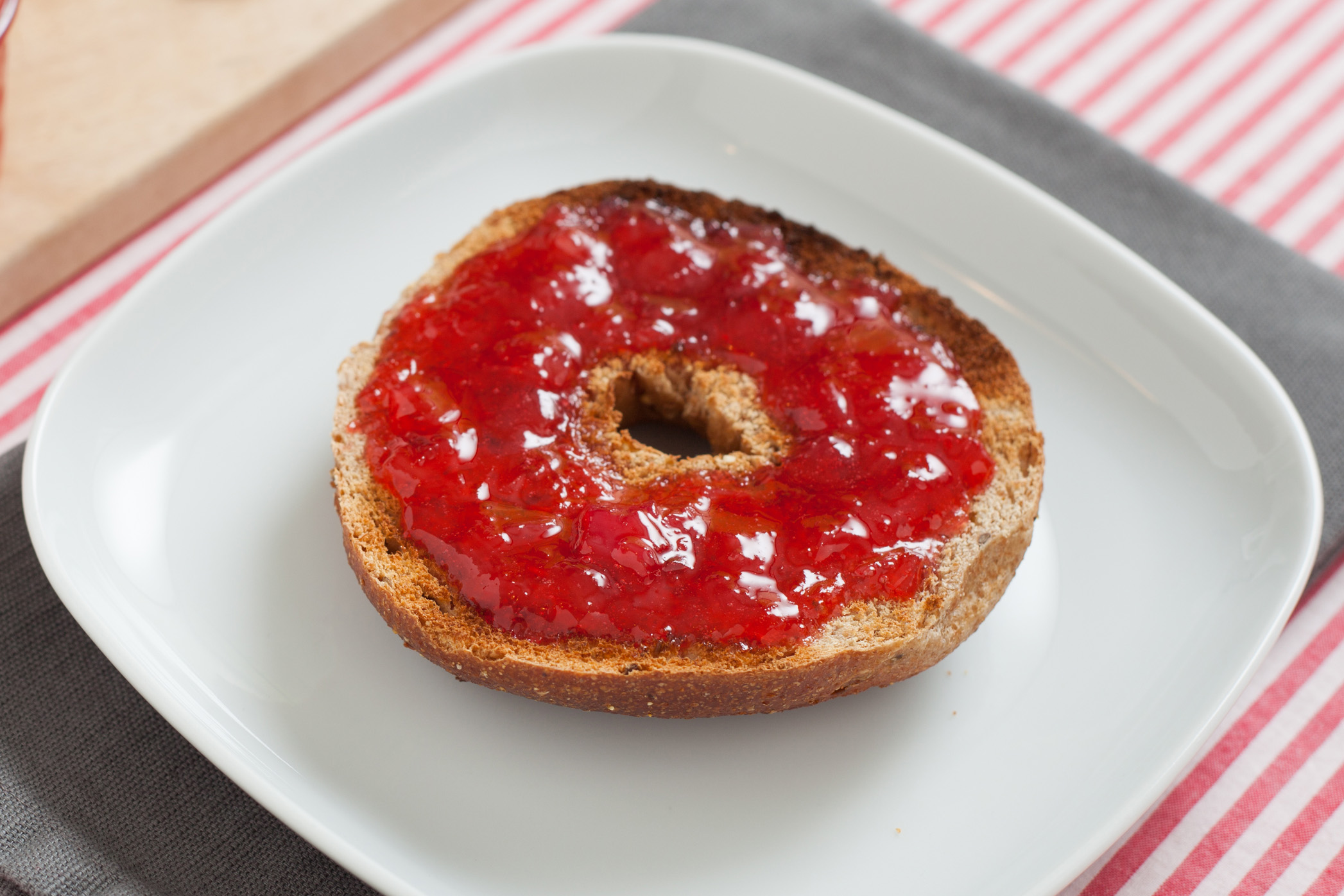 Confiture à la rhubarbe et au JELLO à la fraise JELLO Recettes