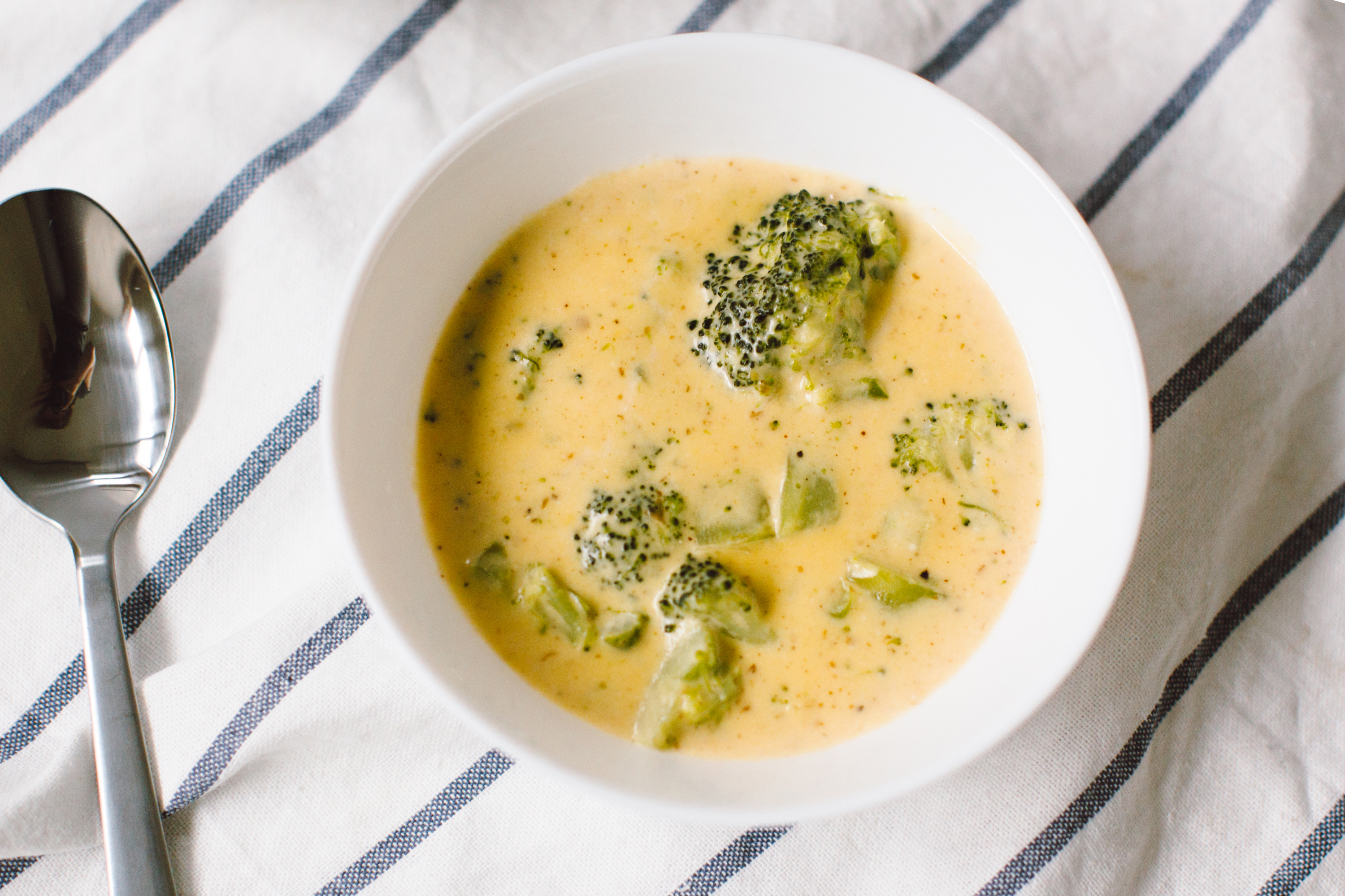 Double-Cheese Broccoli Soup | Velveeta | Canada | Recipes - Kraft Heinz