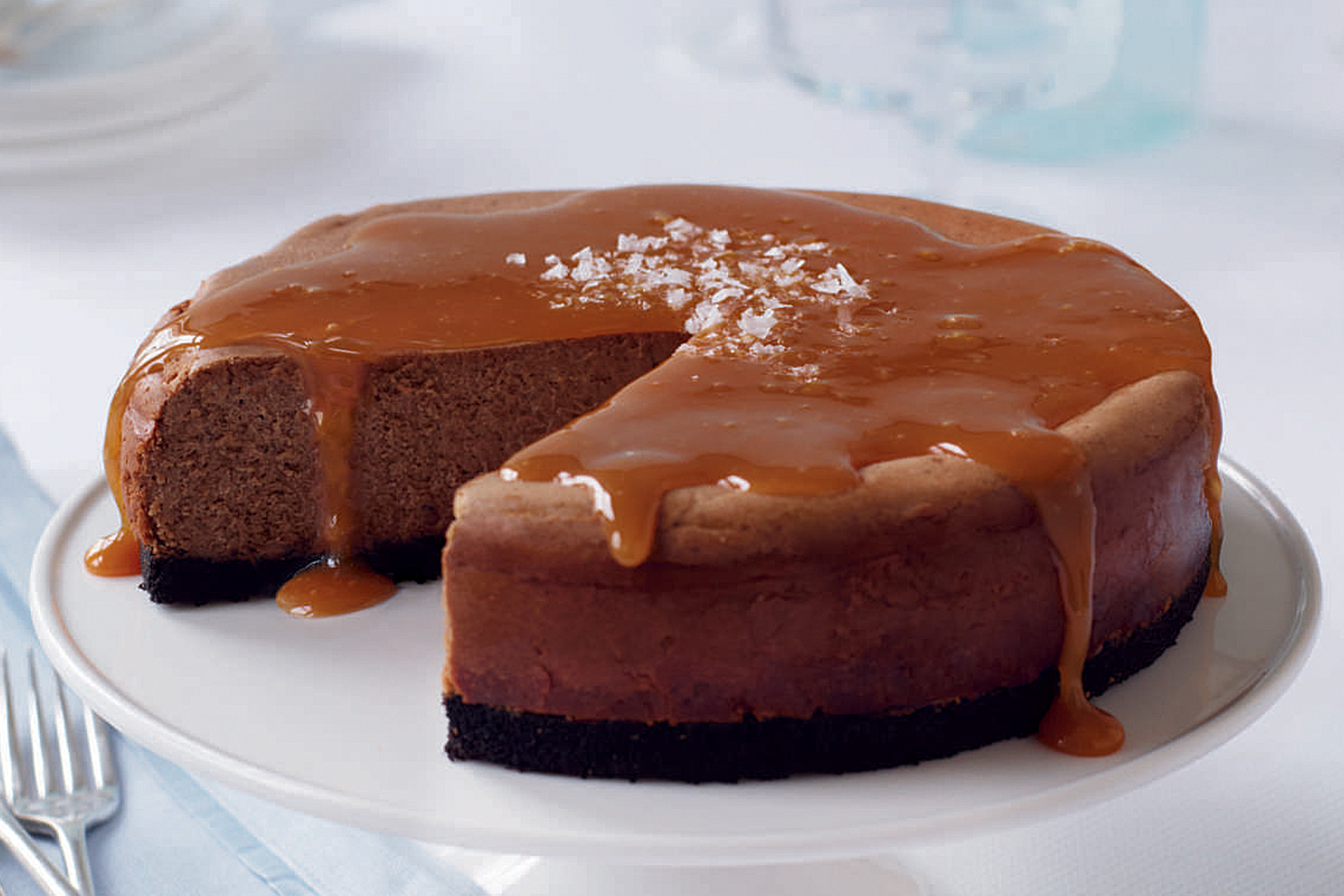 Salted Caramel-Chocolate Cheesecake | Baker's | Canada | Recipes - Kraft Heinz