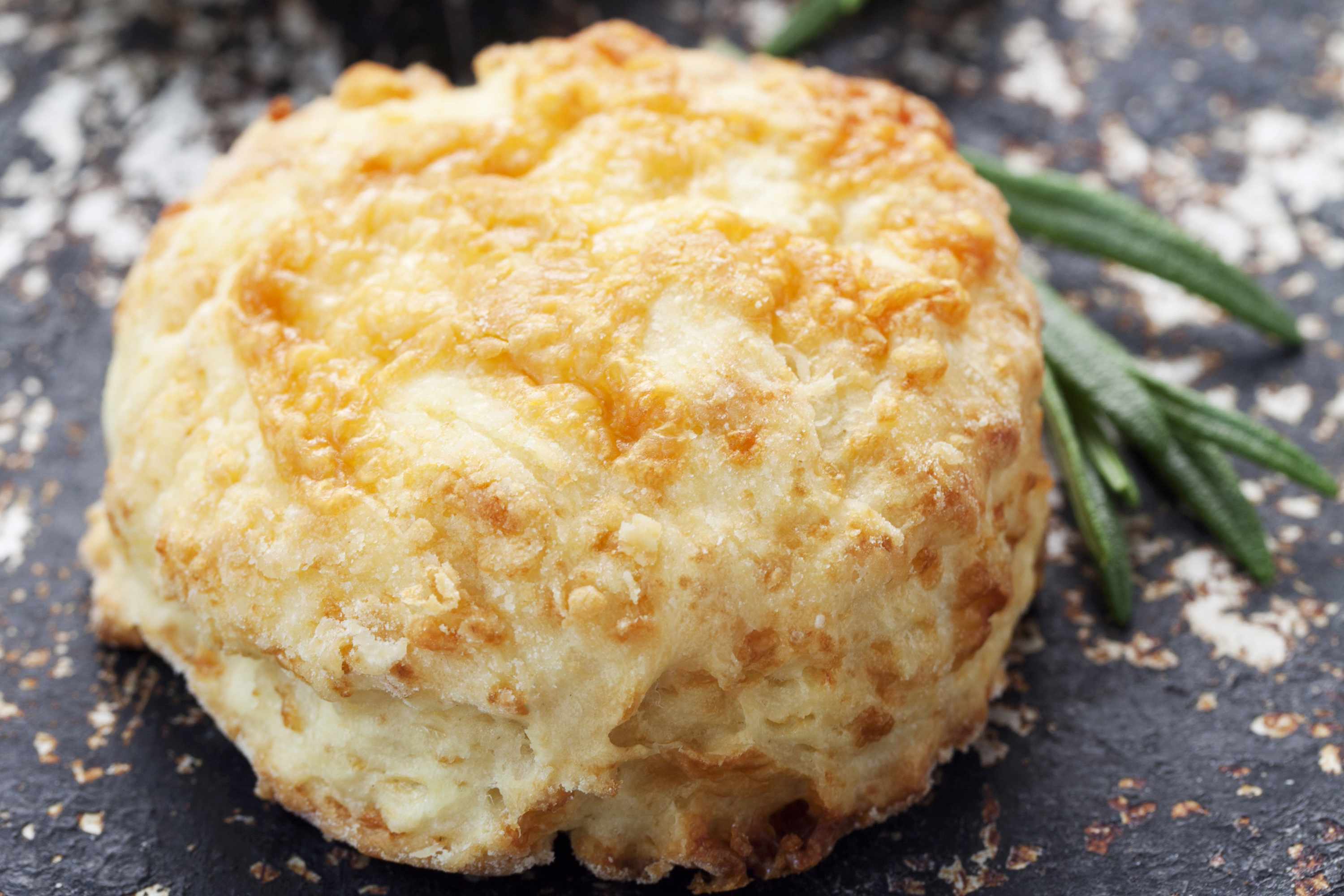Savoury Oatmeal and Cheddar Scones | Magic Baking Powder | Canada | Recipes - Kraft Heinz