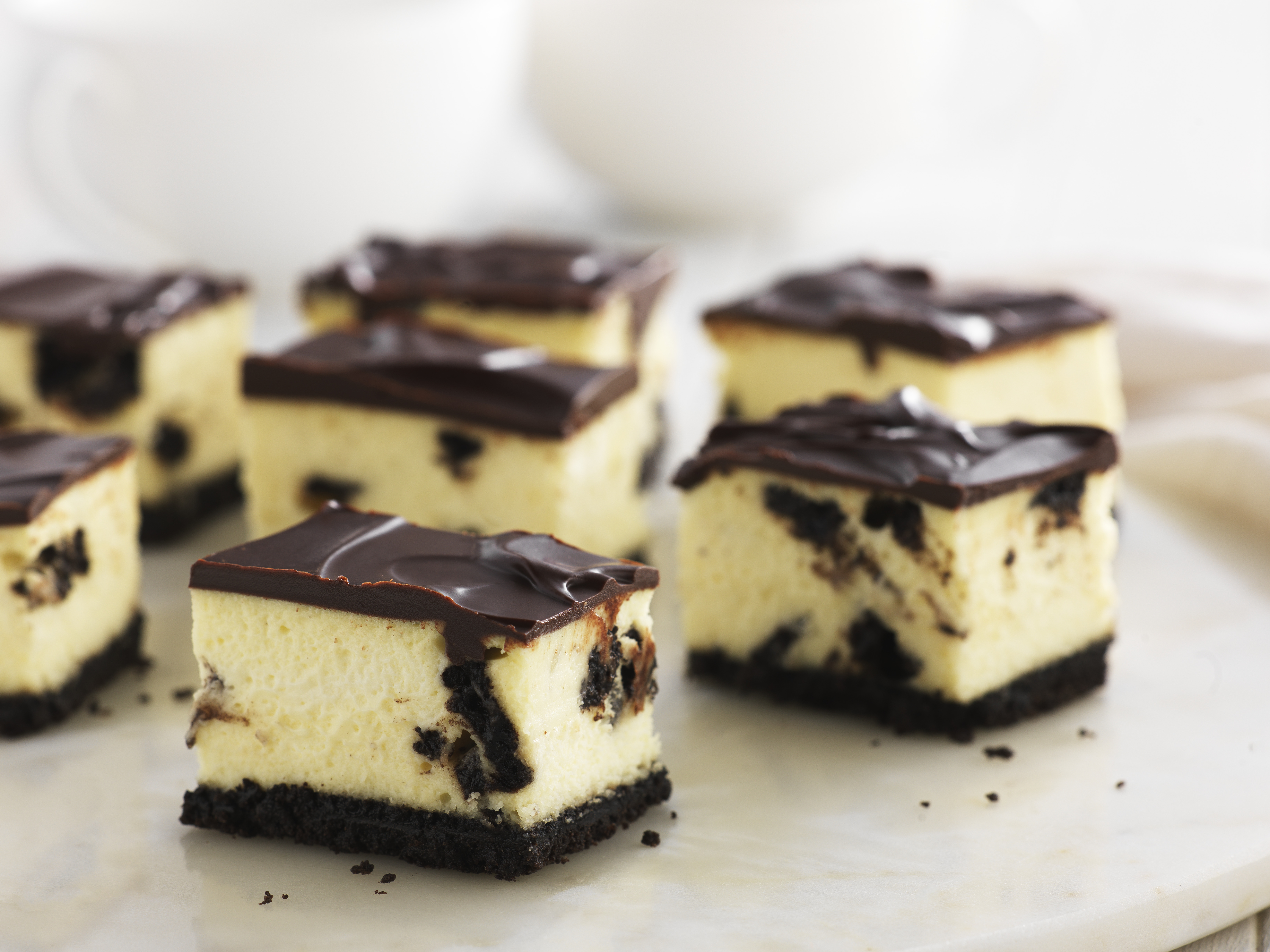 OREO Cookie Cheesecake Bites | Baker's | Canada | Recipes - Kraft Heinz