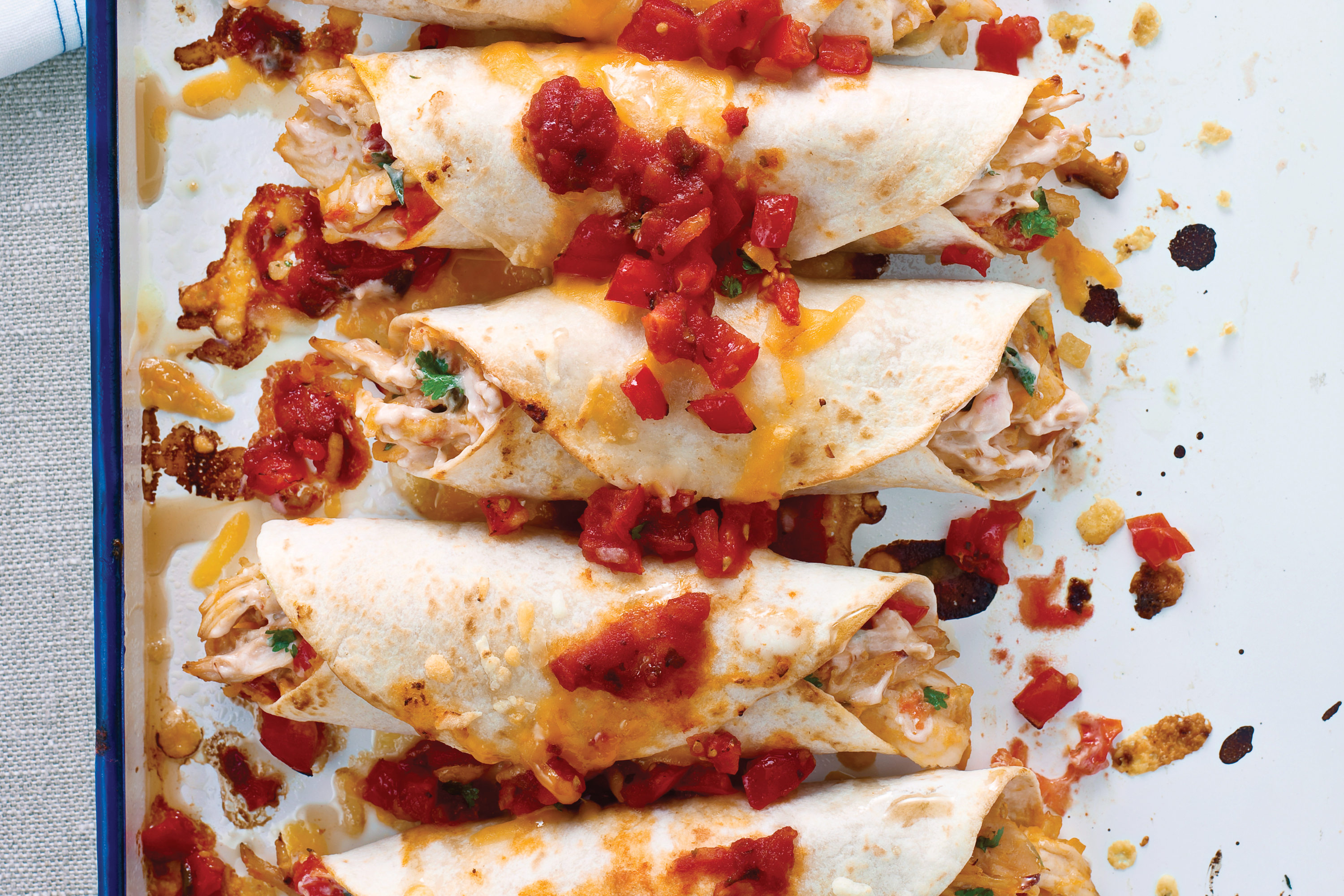 Fiesta Chicken Enchiladas | Philadelphia | Canada | Recipes - Kraft Heinz