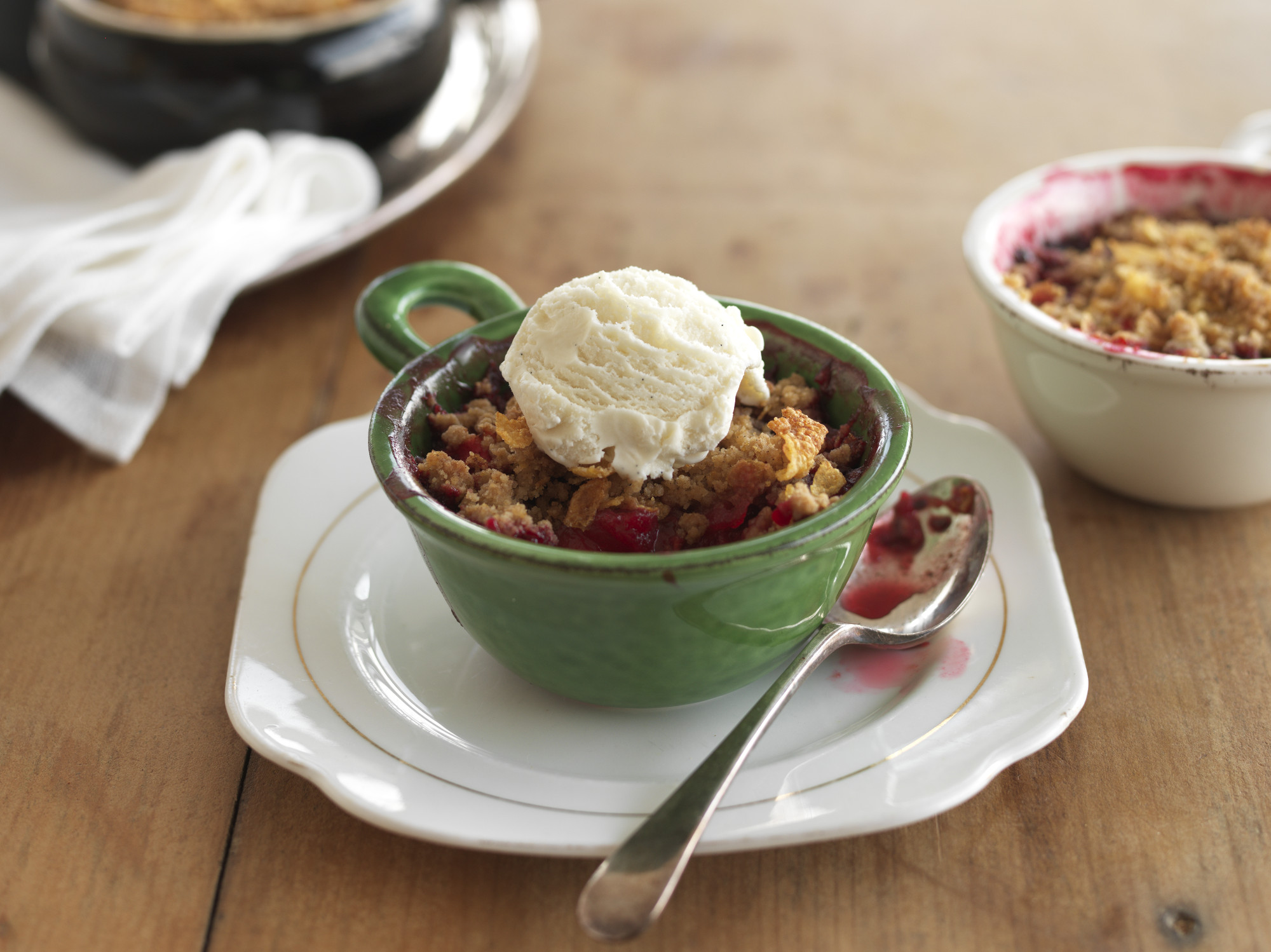 Quick boysenberry and apple crumble | Gregg's | New Zealand | Recipes - Kraft Heinz