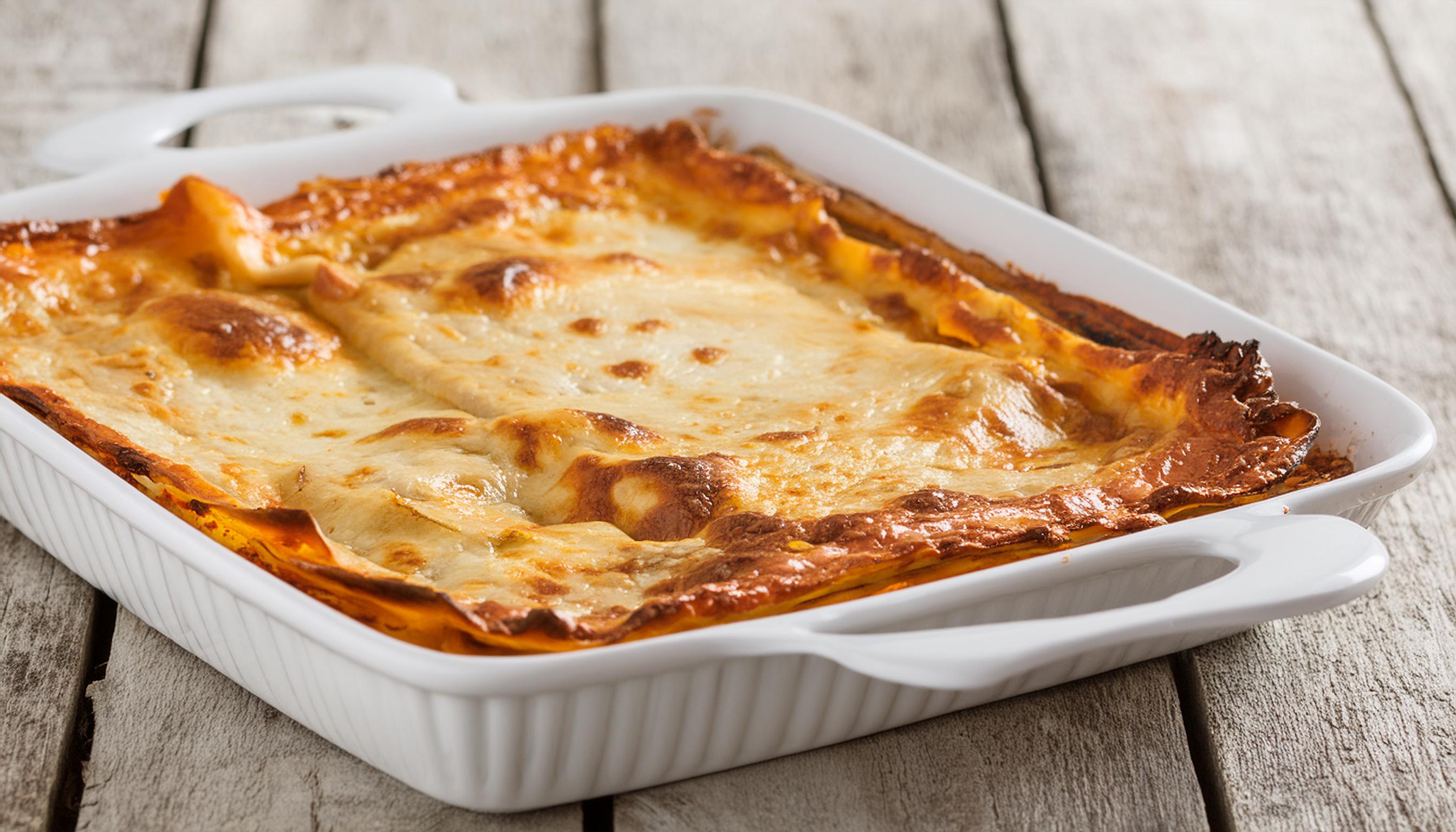 Beef lasagne | Lea & Perrins | United Kingdown | Recipes - Kraft Heinz