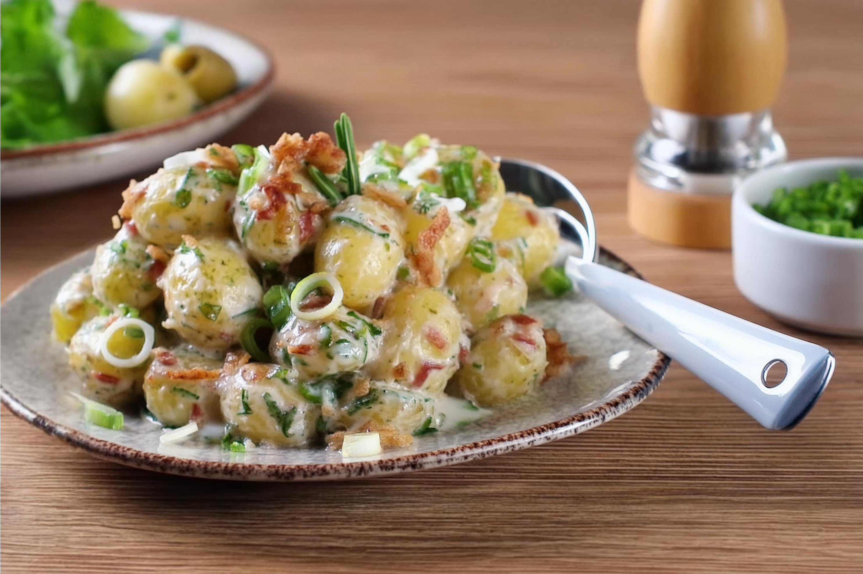 Classic potato salad | Food In A Minute | New Zealand | Recipes - Kraft Heinz