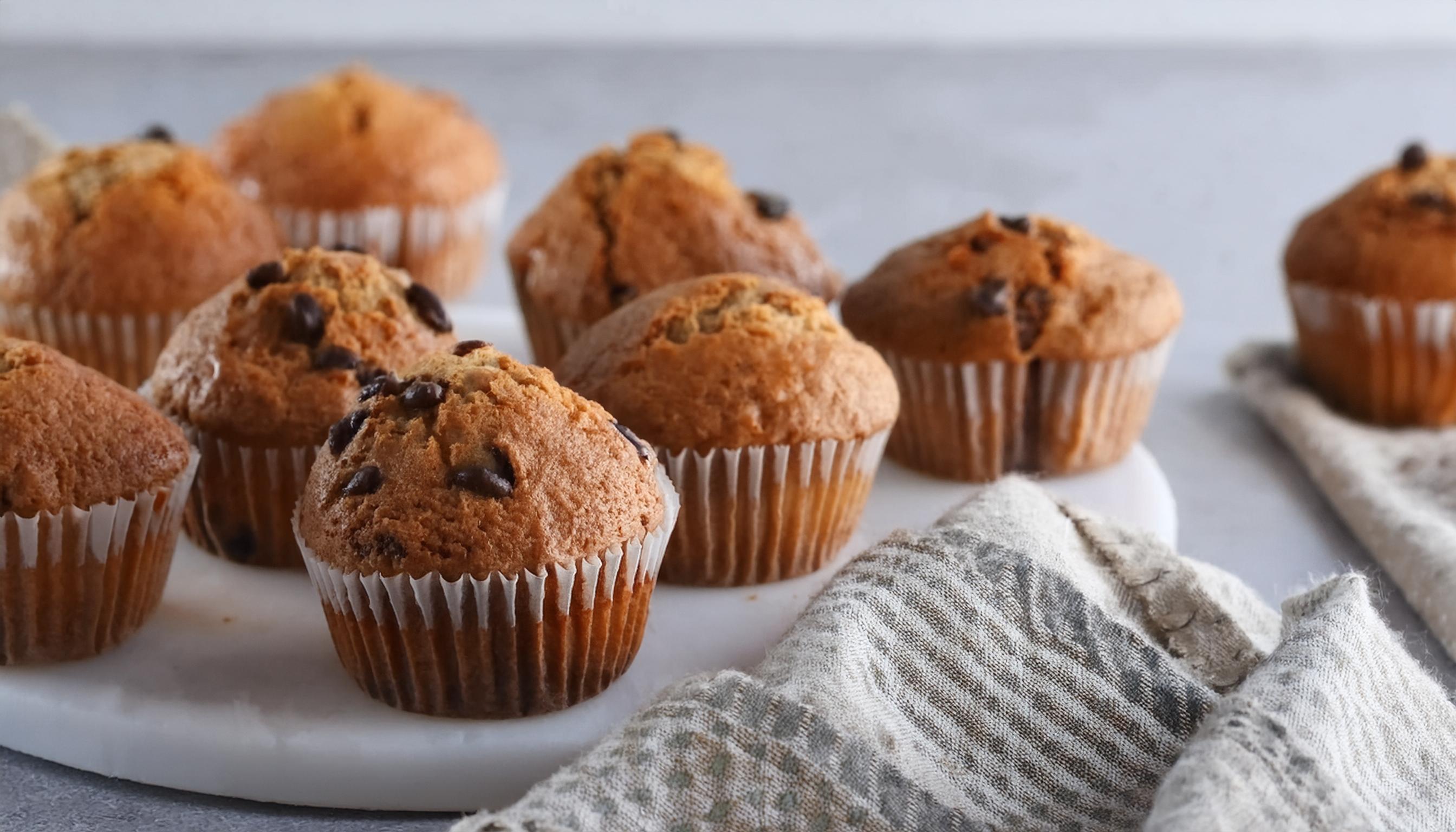Banana and chocolate chip muffins | Food In A Minute | New Zealand | Recipes - Kraft Heinz