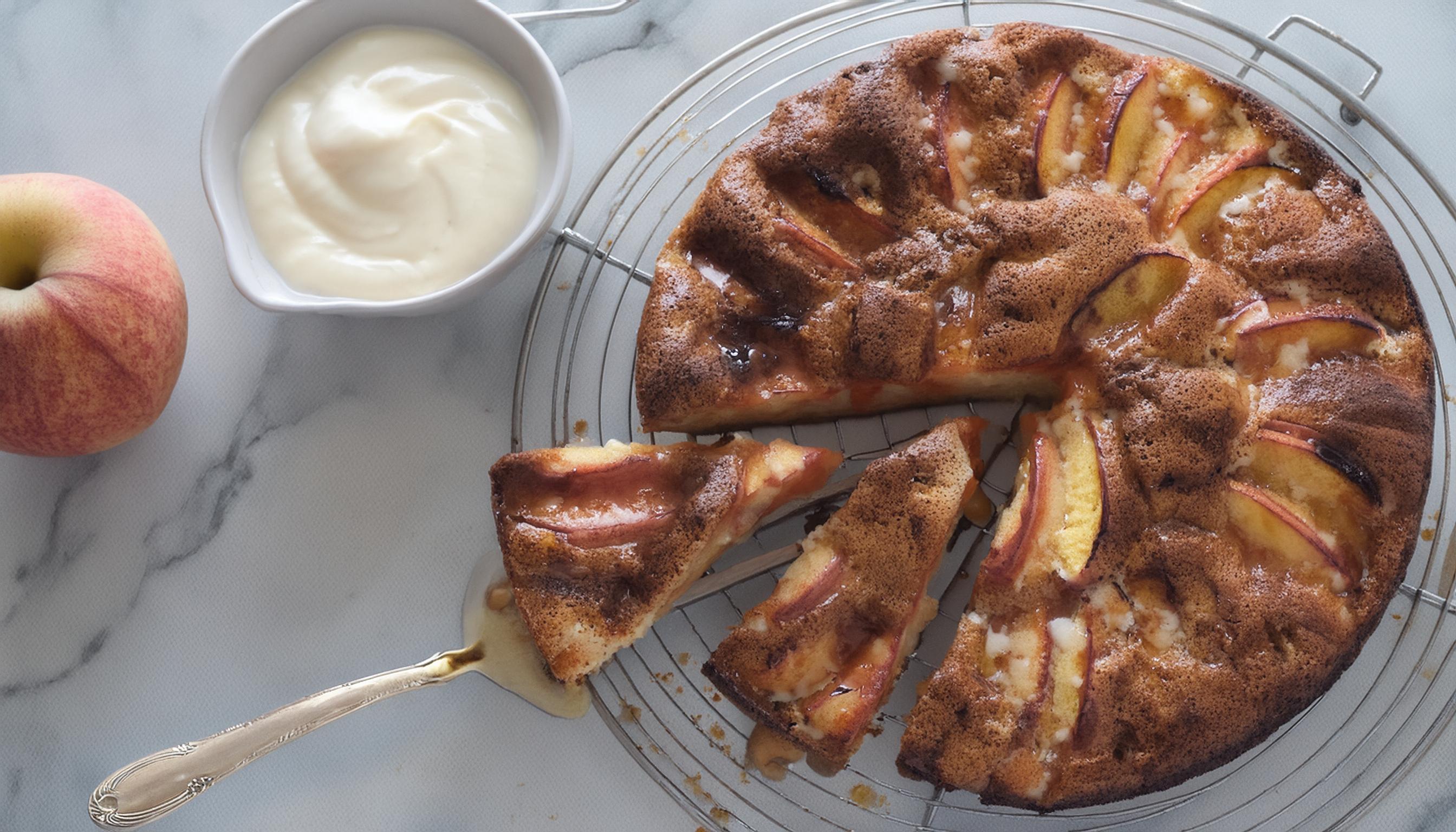 Gluten free spiced apple and almond cake | Food In A Minute | New Zealand | Recipes - Kraft Heinz