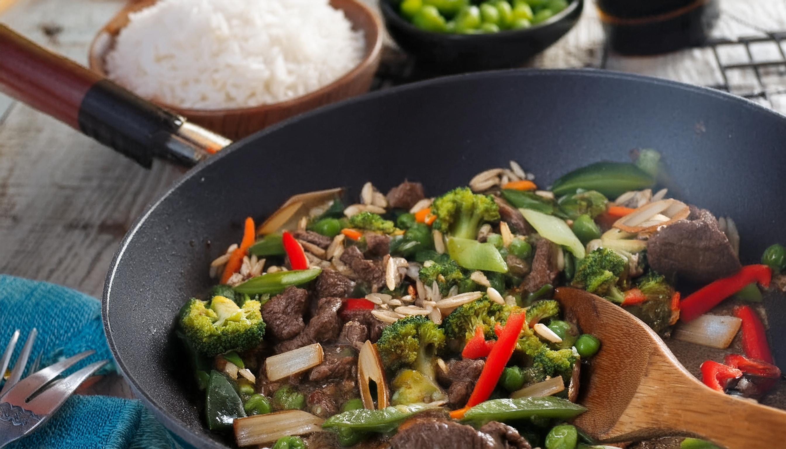 Sweet chilli beef stir-fry | Food In A Minute | Recipes - Kraft Heinz