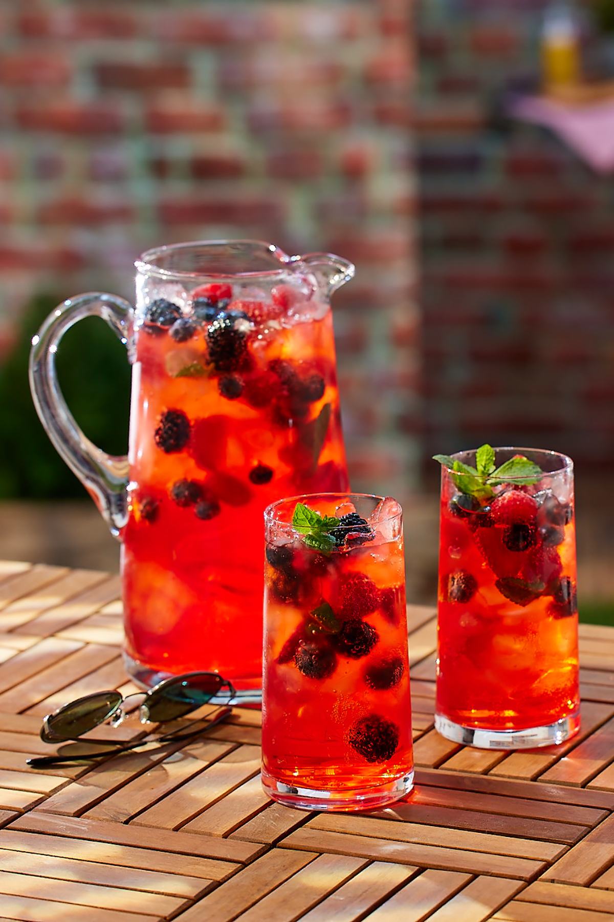 Silly Sangria | MiO | Canada | Recipes - Kraft Heinz