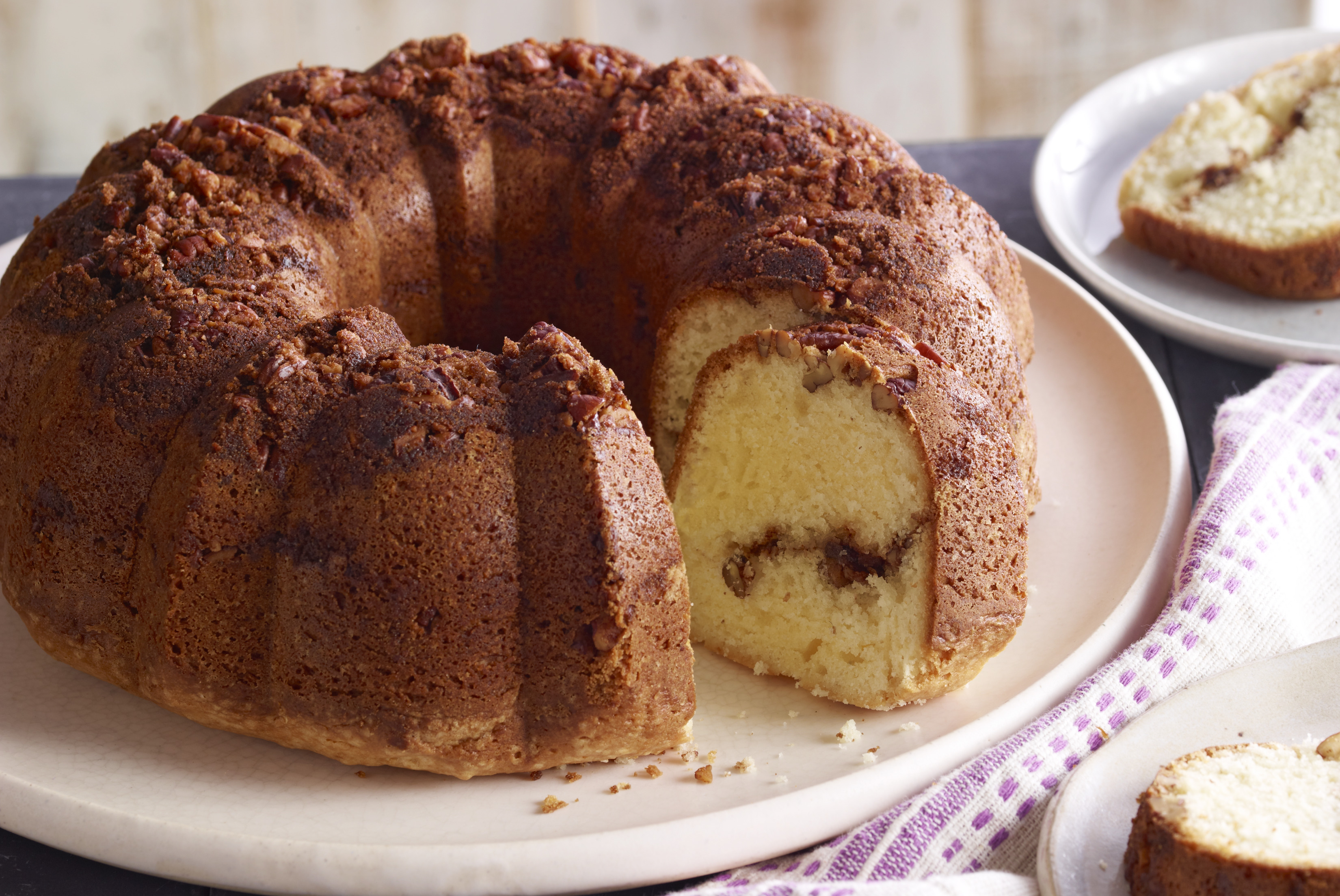 Moist Sour Cream Coffee Cake | Maxwell House | Recipes - Kraft Heinz