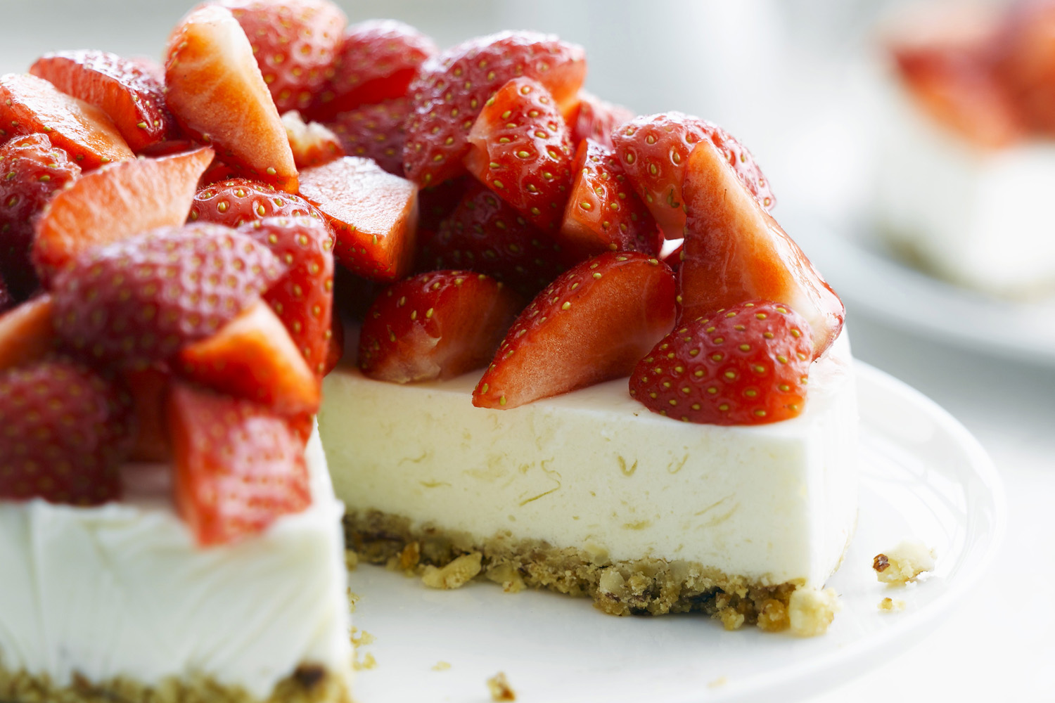 No-Bake Strawberry and Pineapple Cheesecake | Kraft Cool Whip | Canada | Recipes - Kraft Heinz