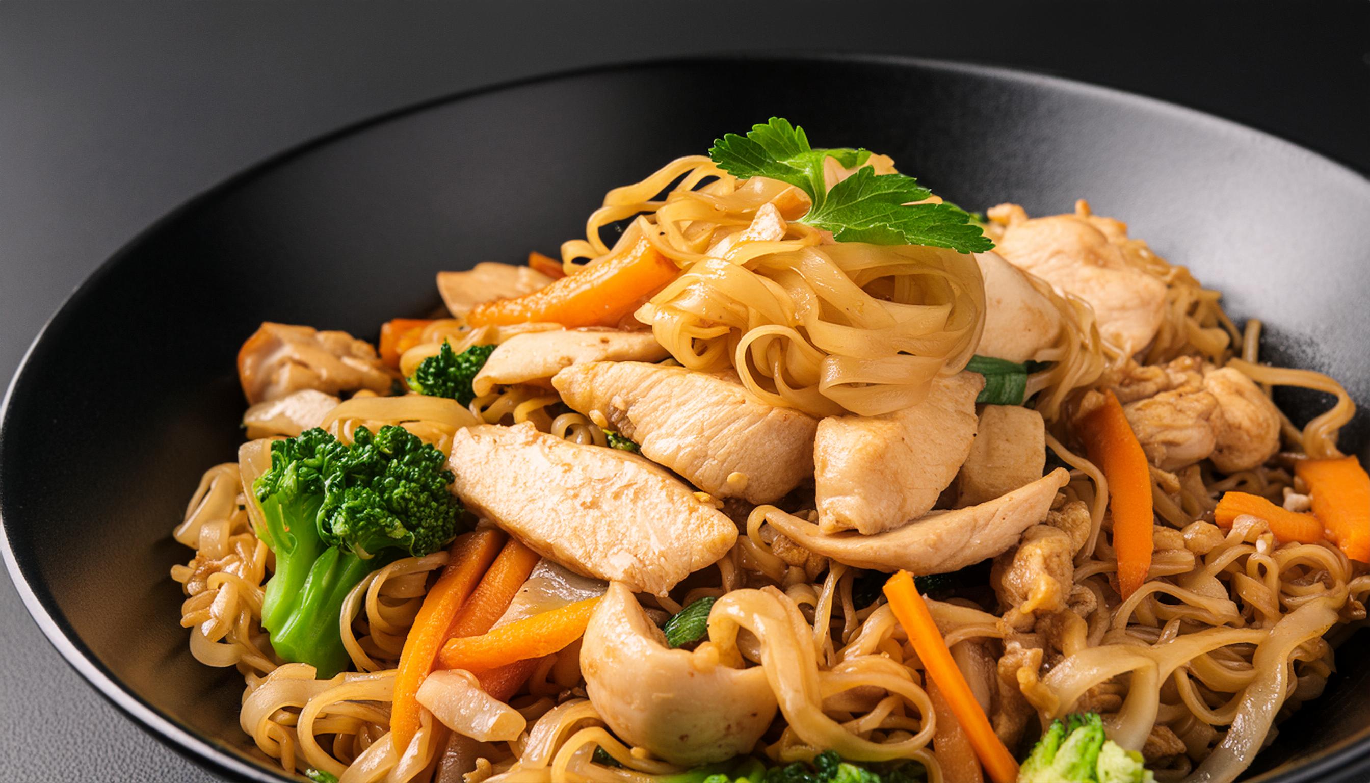 Coconut curried chicken noodles | Amoy | Recipes - Kraft Heinz