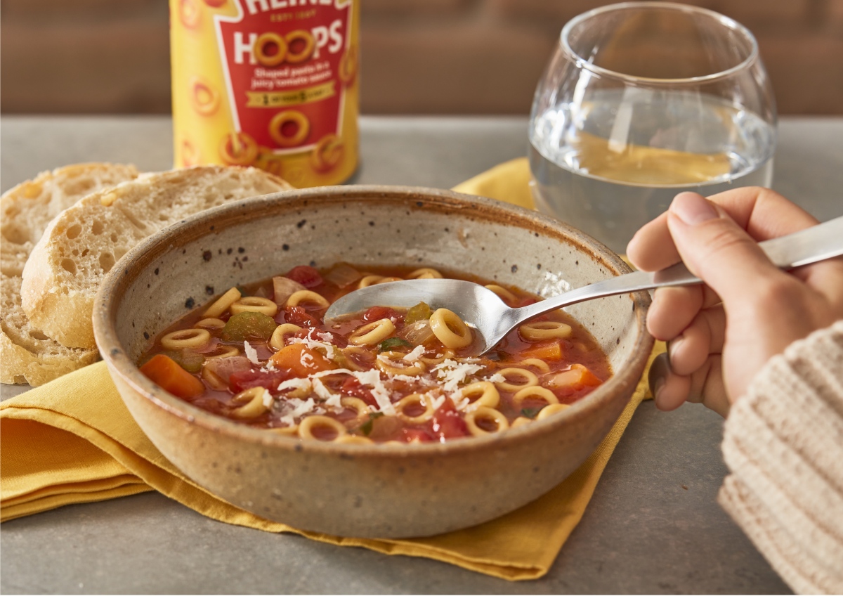 Hoops minestrone soup | Heinz